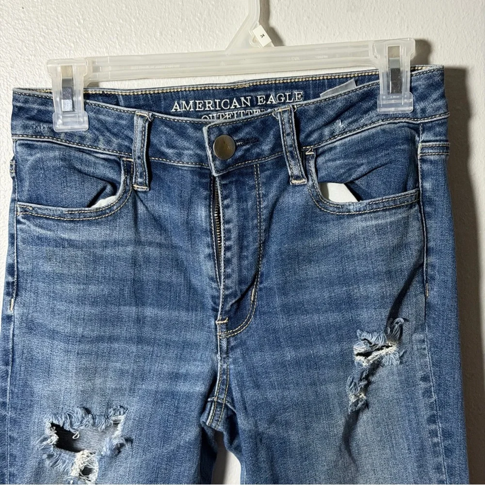 American Eagle Outfitters Women's‎ Hi-Rise Jegging Blue Distressed Jeans size 4